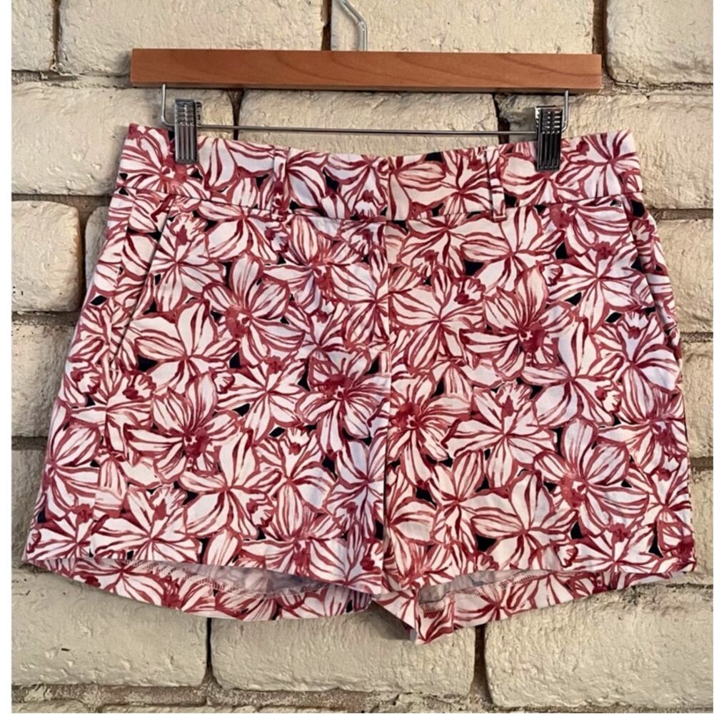 Ann Taylor Floral Chino Shorts – Red &‎ White Hibiscus Print – Size 2